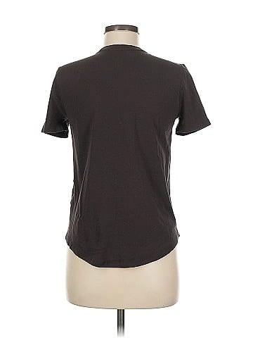 Lululemon Athletica Short Sleeve T-Shirt (view 2)