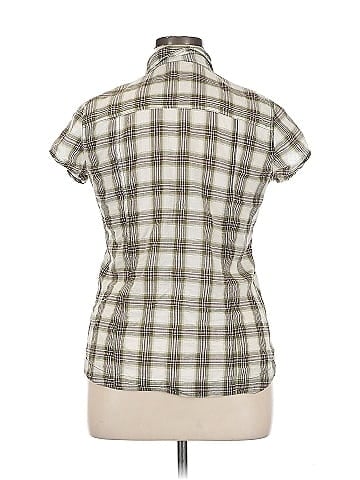 Maurices Short Sleeve Button-Down Shirt (view 2)