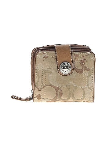 Coach Wallet (view 1)