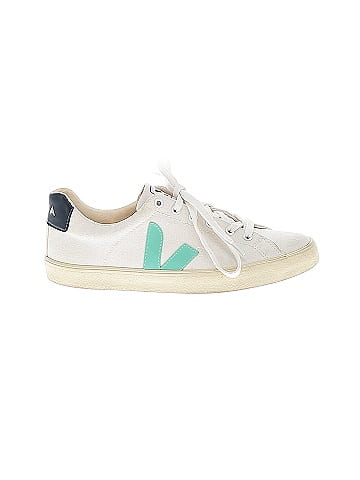 VEJA Sneakers (view 1)