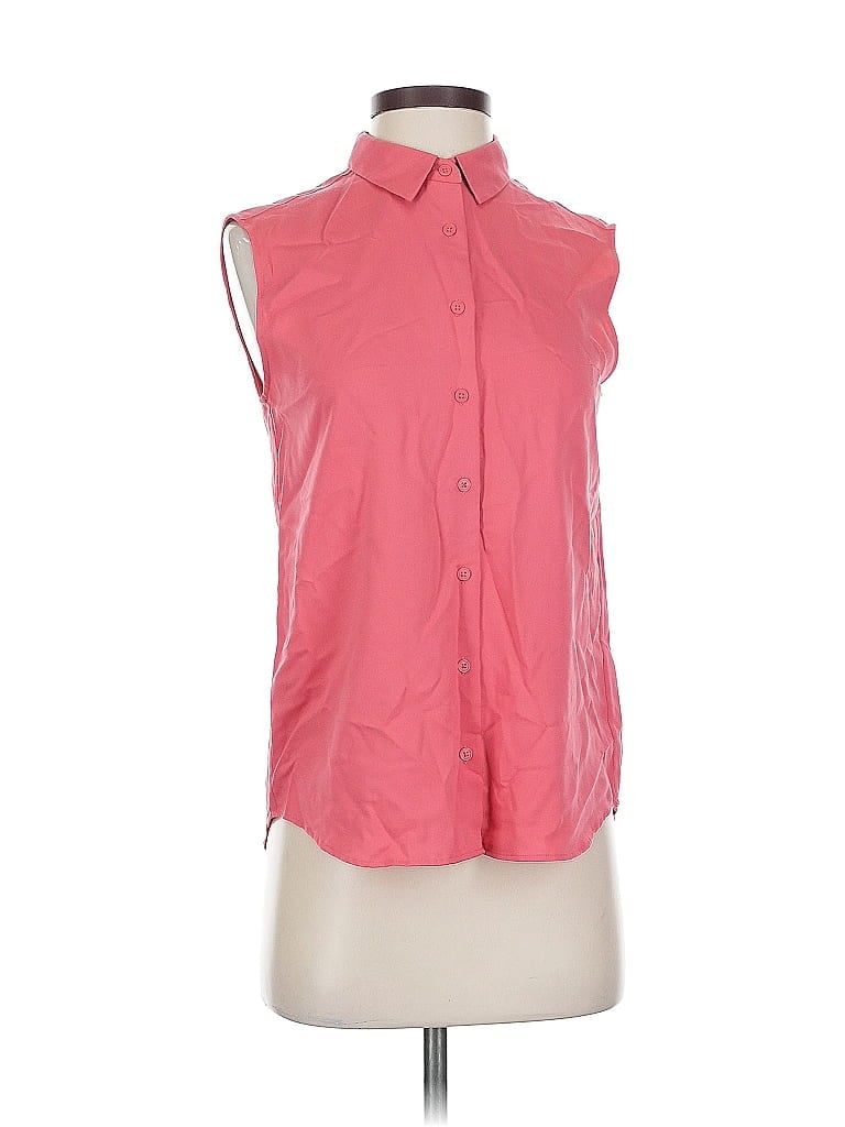 Click to view more detailed imagery on our partner's website Pre-owned Uniqlo Sleeveless Button Down Shirt In Pink
