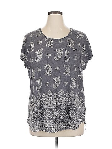 24/7 Maurices Short Sleeve T-Shirt (view 1)