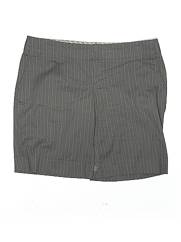 Gap Shorts (view 1)