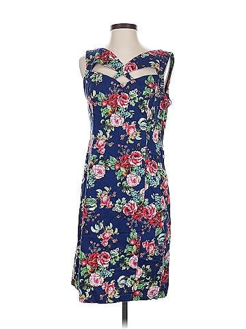 Hearts & Roses Casual Dress (view 1)