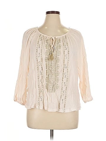 Solitaire 3/4 Sleeve Blouse (view 1)