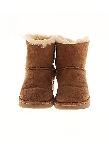 Ugg Ankle Boots (view 2)