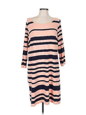 Crown & Ivy Casual Dress (view 1)