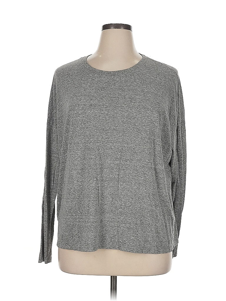 Pre-owned Rivet & Thread Long Sleeve T-shirt In Gray