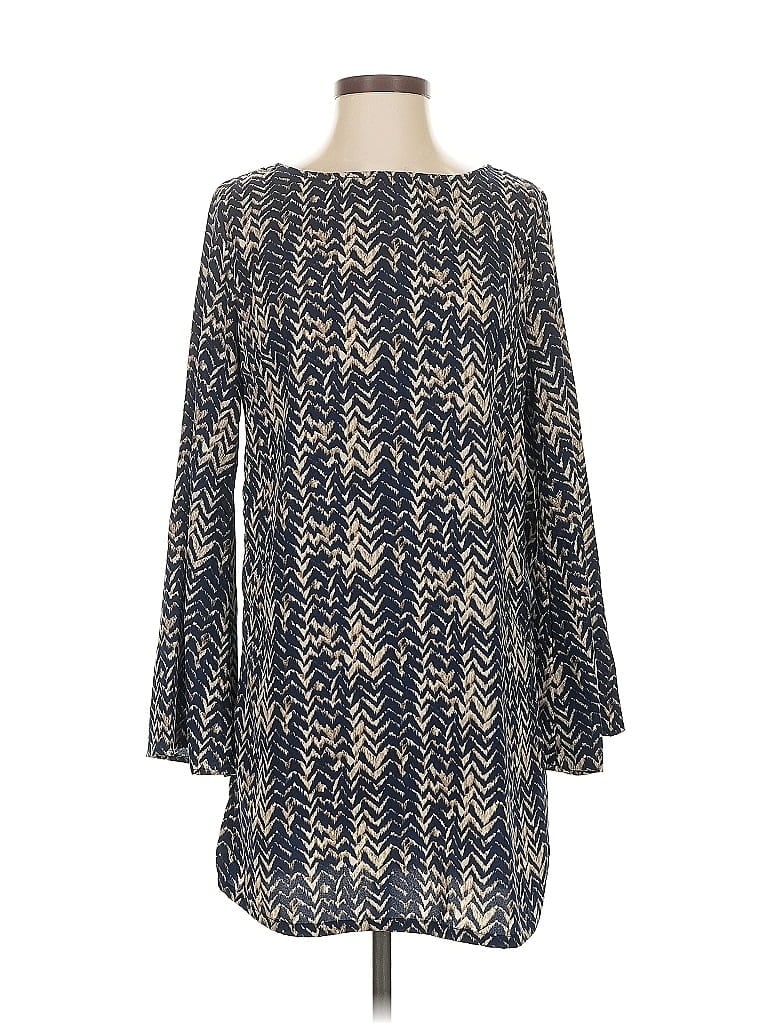 Pre-owned Tyche Long Sleeve Blouse In Blue