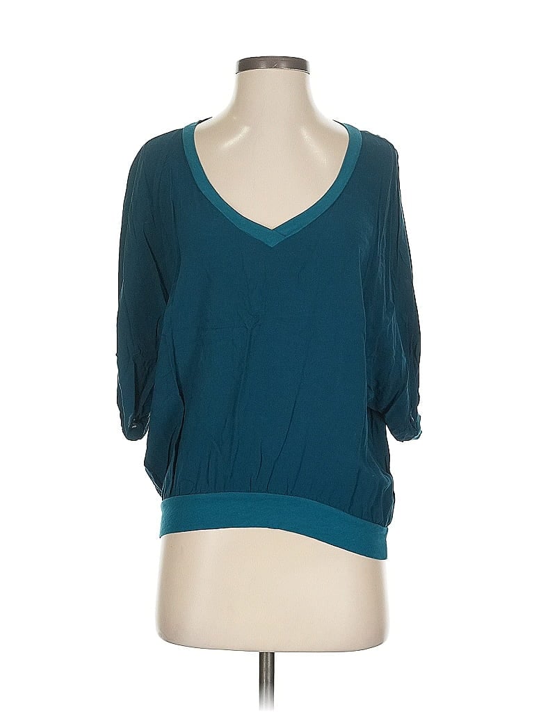 Click to view more detailed imagery on our partner's website Pre-owned Splendid 3/4 Sleeve Top Teal V Neck Tops In Blue