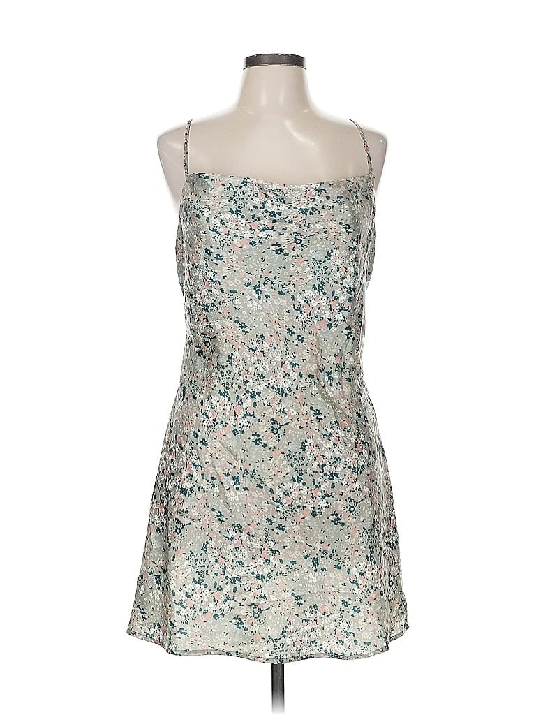 Click to view more detailed imagery on our partner's website Pre-owned Socialite Cocktail Dress In Green