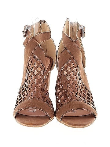 Unbranded Heels (view 2)