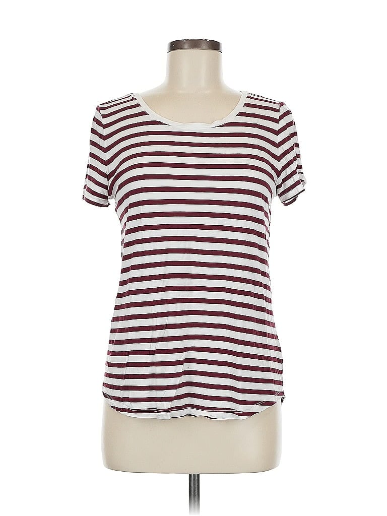 Pre-owned Gap Short Sleeve T-shirt In Burgundy
