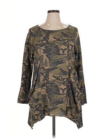 Kim & Cami 3/4 Sleeve T-Shirt (view 1)