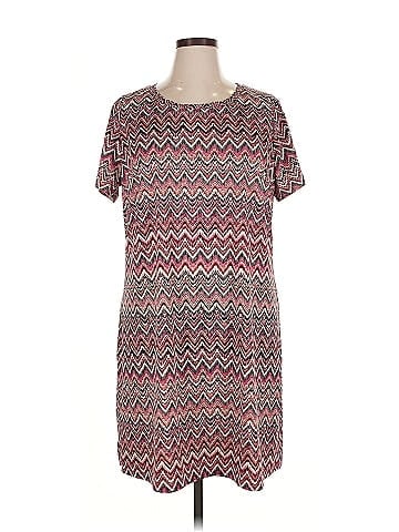 Tacera Short Sleeve T-Shirt (view 1)