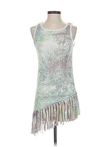 Simply Noelle Sleeveless Blouse (view 1)