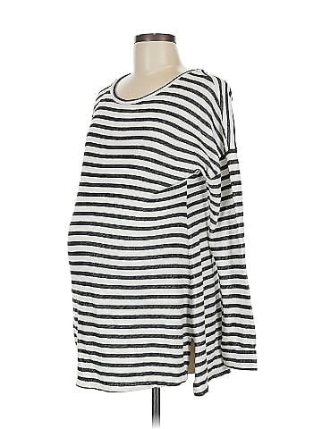 Liz Lange Maternity Long Sleeve T-Shirt (view 1)