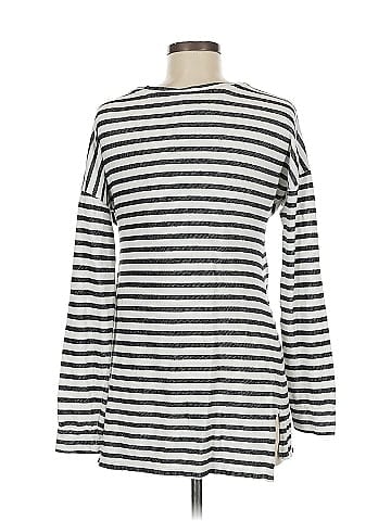 Liz Lange Maternity Long Sleeve T-Shirt (view 2)