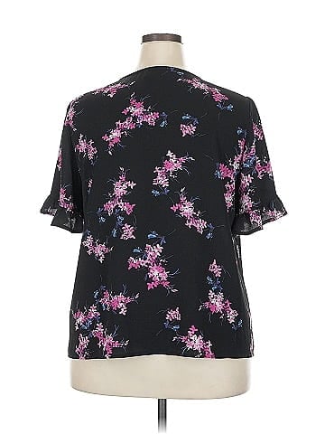 CeCe Short Sleeve Blouse (view 2)