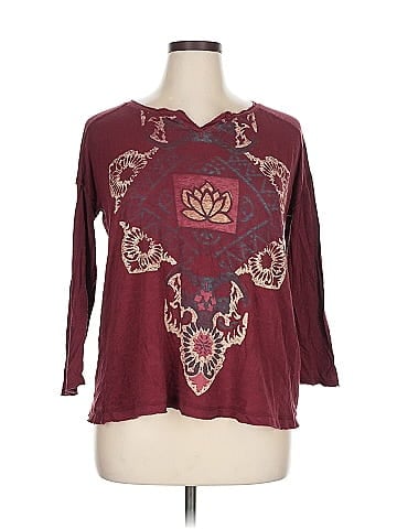 Lucky Lotus 3/4 Sleeve Top (view 1)