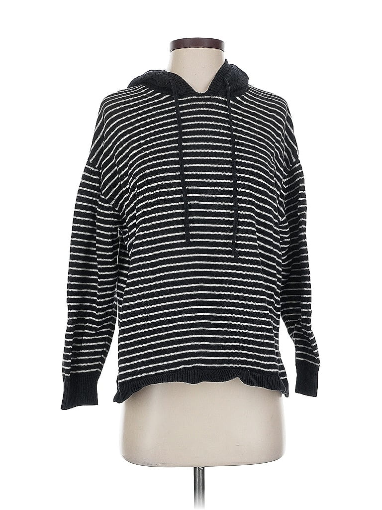 Click to view more detailed imagery on our partner's website Pre-owned Onzie Pullover Sweater In Black