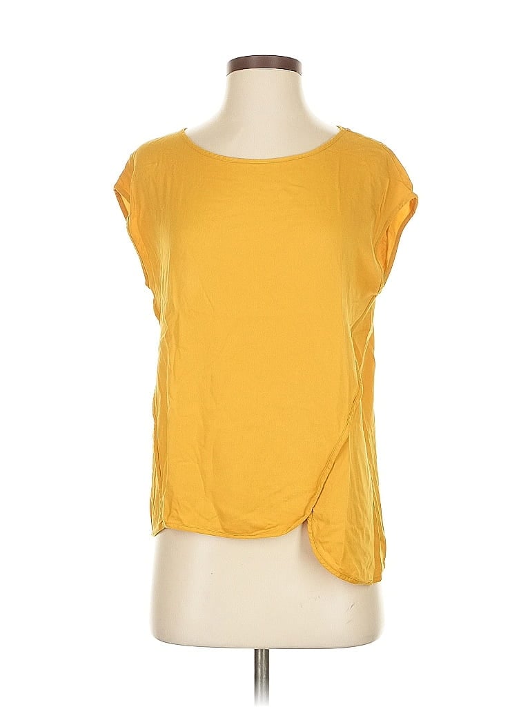 Pre-owned Assorted Brands Sleeveless T-shirt In Yellow