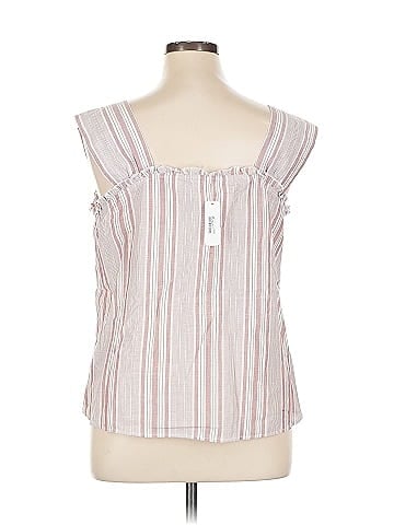 Eyeshadow Sleeveless Blouse (view 2)