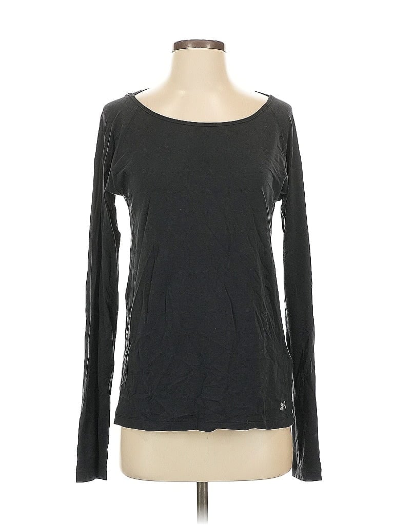 Click to view more detailed imagery on our partner's website Pre-owned Under Armour Long Sleeve T-shirt In Black