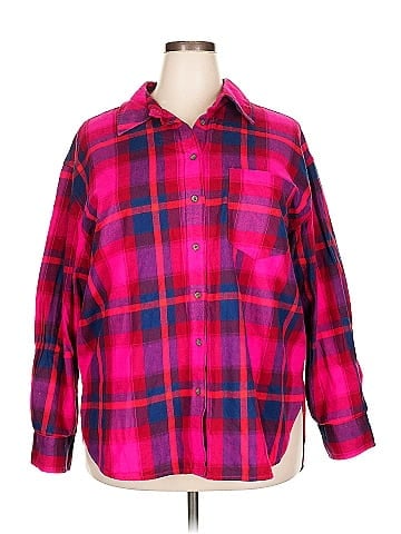 Universal Thread Long Sleeve Button-Down Shirt (view 1)