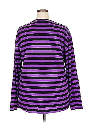 Hot Topic Long Sleeve T-Shirt (view 2)