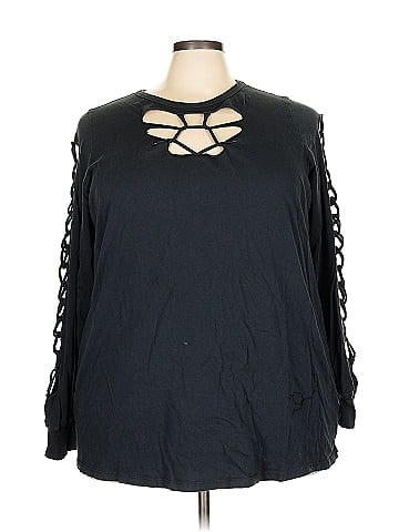 Torrid Long Sleeve T-Shirt (view 1)