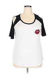 Hot Topic Short Sleeve T Shirt