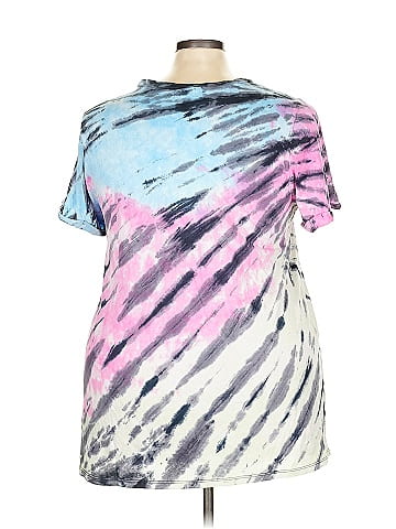Torrid Short Sleeve T-Shirt (view 2)