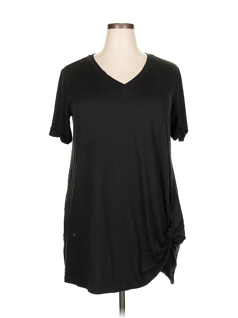 Click to view more detailed imagery on our partner's website Pre-owned The Nines Casual Dress In Black