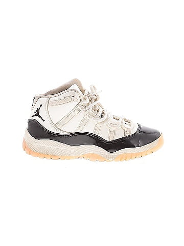 Air Jordan Sneakers (view 1)