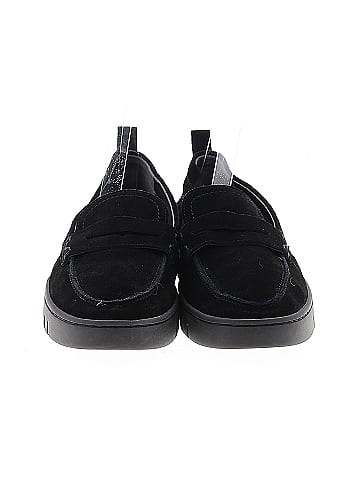 Vionic Flats (view 2)