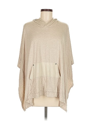 Kerisma Poncho (view 1)
