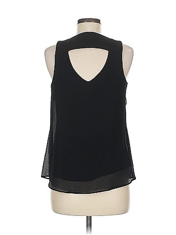 B.wear Sleeveless Blouse (view 2)
