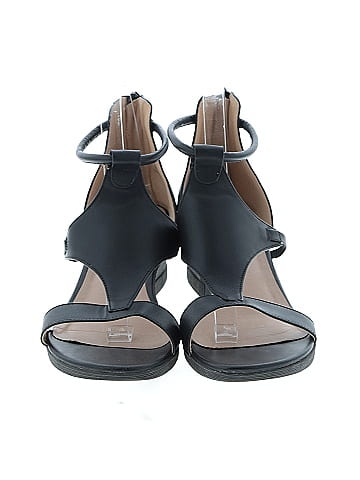 Journee Collection Flats (view 2)