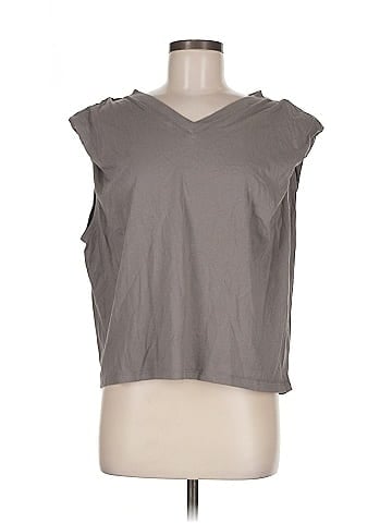 Babaton Sleeveless T-Shirt (view 1)