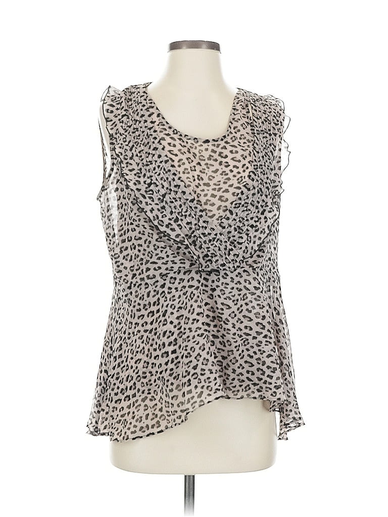 Click to view more detailed imagery on our partner's website Pre-owned Cabi Sleeveless Blouse In Gray