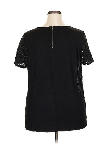 Market and Spruce Short Sleeve Blouse (view 2)
