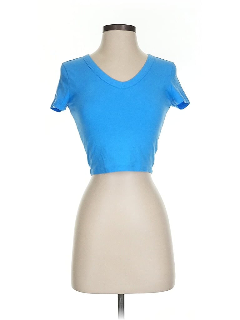 Click to view more detailed imagery on our partner's website Pre-owned Wild Fable Short Sleeve T-shirt In Blue