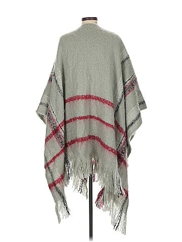 Karlie Poncho (view 2)