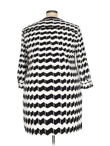 Crown & Ivy Casual Dress (view 2)