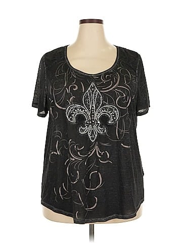 Maurices Short Sleeve T-Shirt (view 1)