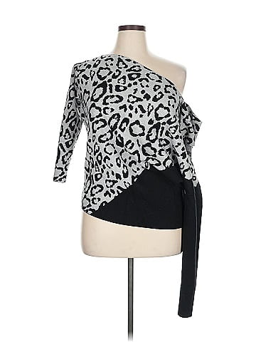 Venus Pullover Sweater (view 1)