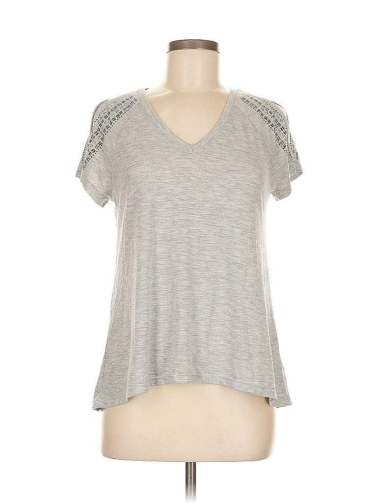 Click to view more detailed imagery on our partner's website Pre-owned Candies Candie's Short Sleeve Top Gray Sweetheart Neckline Tops