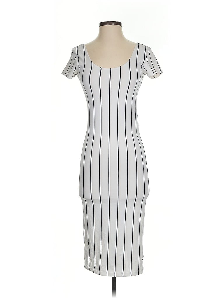 Pre-owned Forever 21 Casual Dress In White