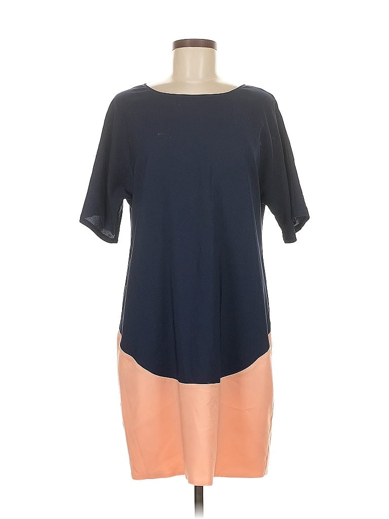 Click to view more detailed imagery on our partner's website Pre-owned Donna Morgan Casual Dress In Blue